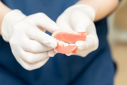 高機能な入れ歯(自費)を取り揃えています